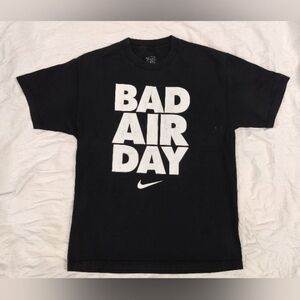 Vintage 90s NIKE BAD AIR DAY Graphic Air Max Pegasus Jordan Bo Jackson T-Shirt